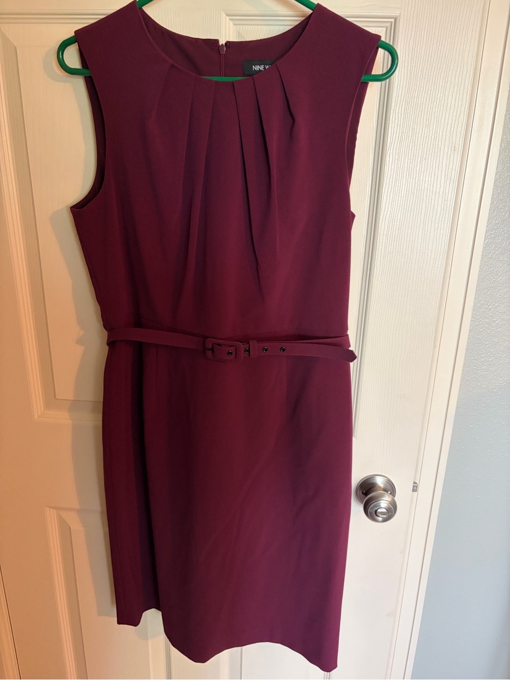 Nine West Sleeveless Pleated Belted Midi Dress in Burgundy